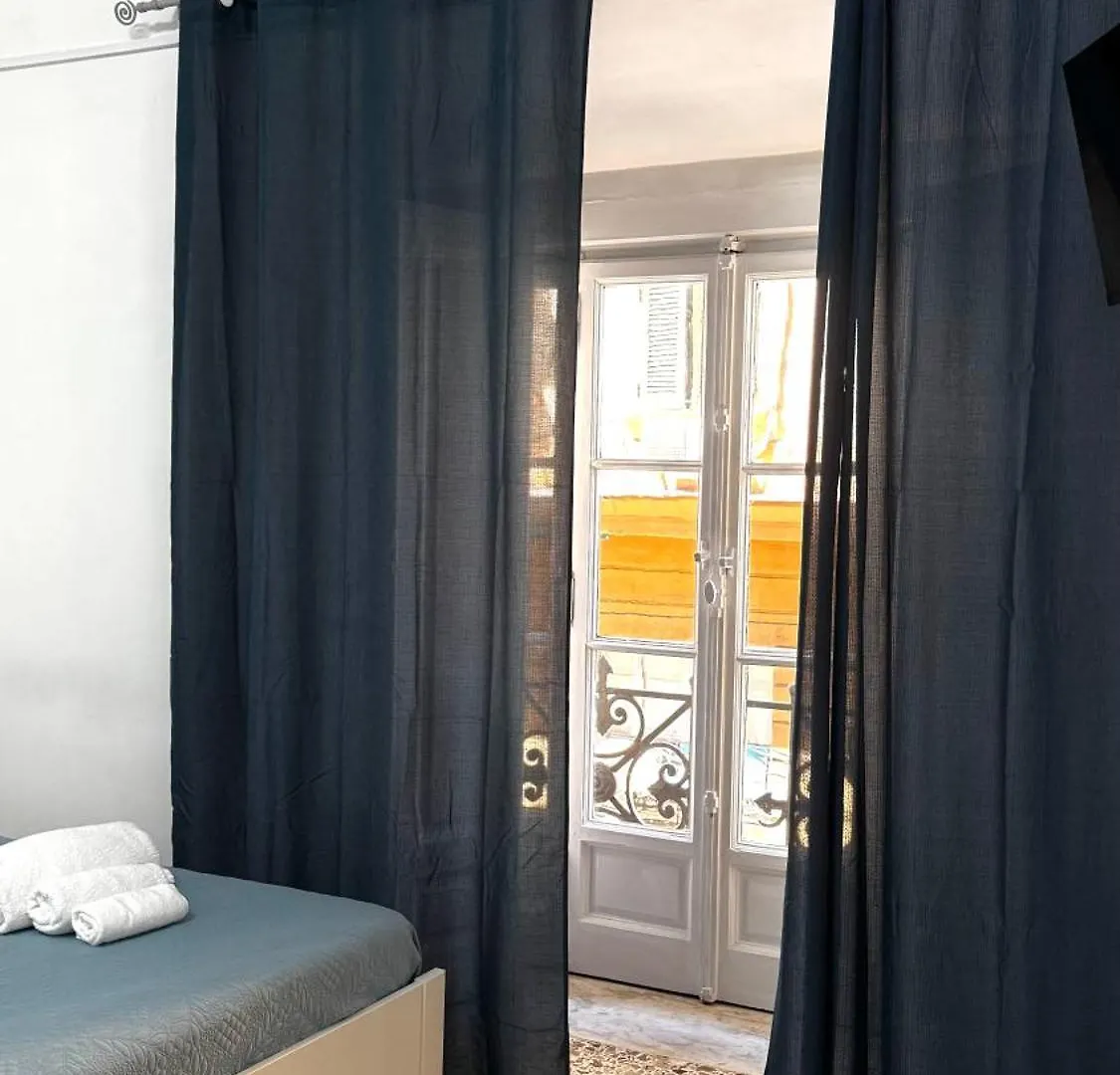 House Piazza Garibaldi By Loveinthetravel Naples Guest house